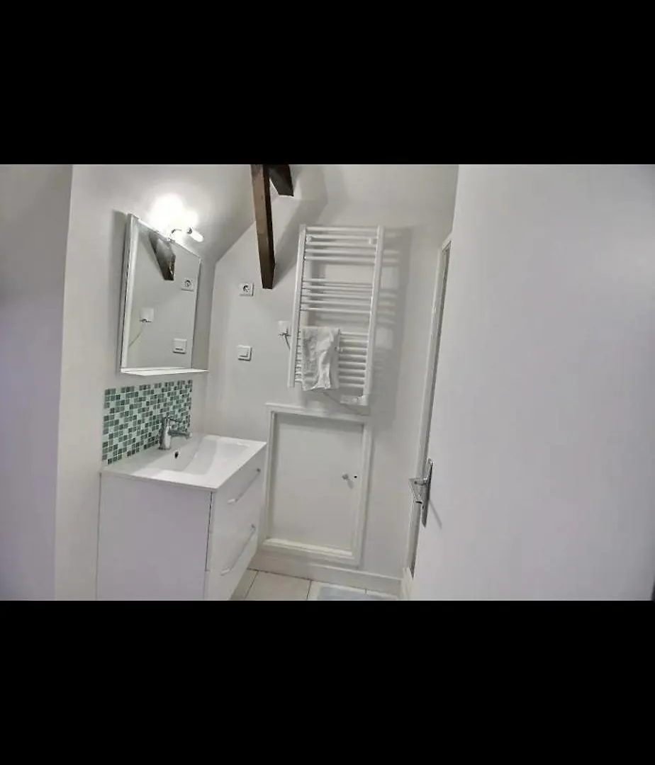 Ferienwohnung Le Bateau Ivre- Historique Dinan Apartment